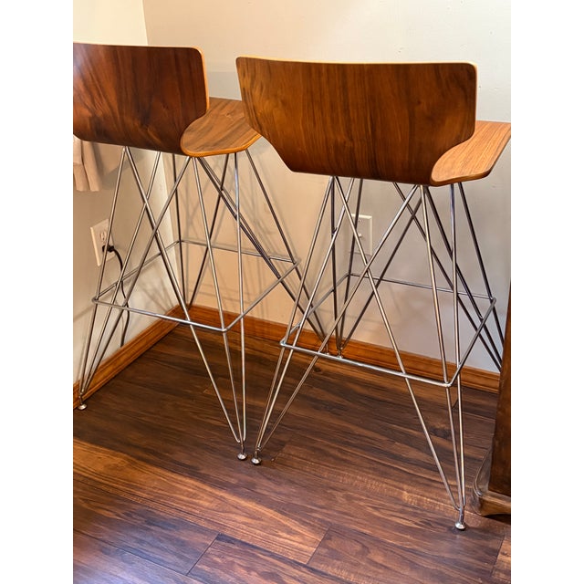 1980s Pair of Vintage "Eiffel Tower" Chrome and Bent Wood Bar Stools For Sale - Image 5 of 11