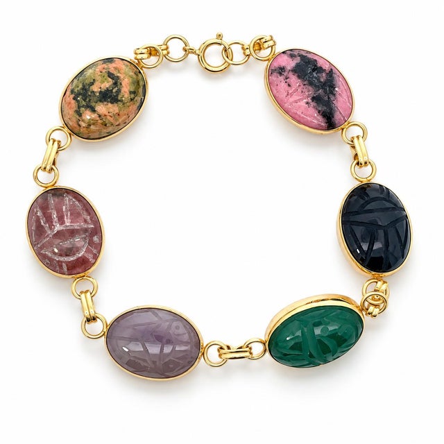 Vintage 14k Yellow Gold Multi-Gemstone Carved Scarab Link Bracelet For Sale In New York - Image 6 of 6