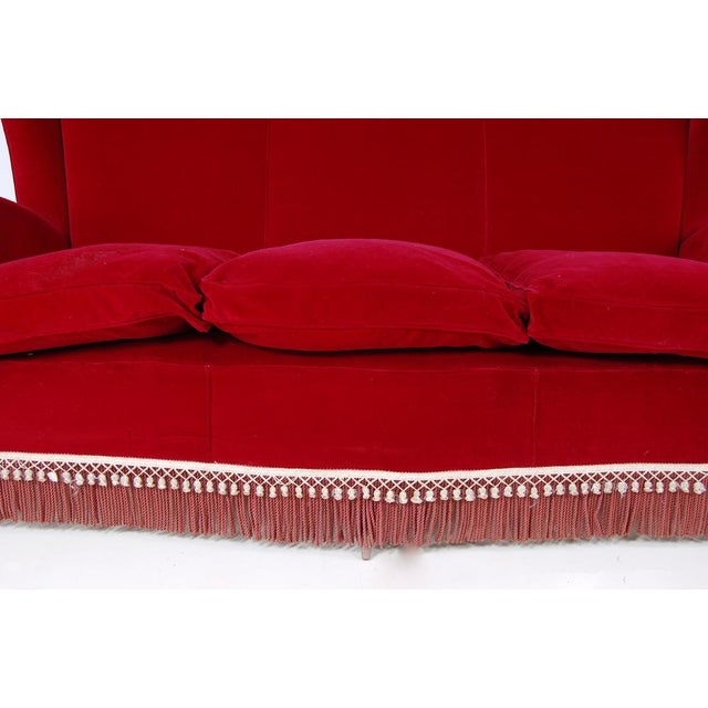 Vintage Sofa in Red Velvet, 1950s For Sale - Image 4 of 16