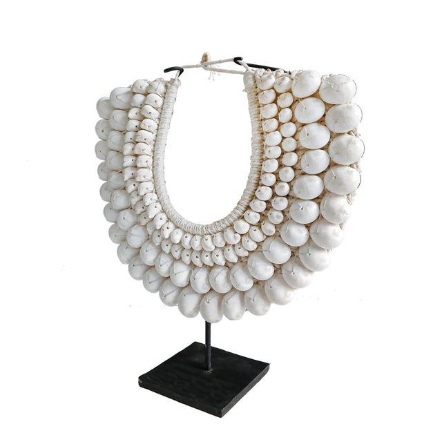White Shell and Macramé Necklace on Stand, Papua New Guinea For Sale - Image 8 of 16