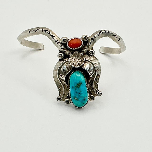 Vintage Home is pleased to offer this traditional Native American Navajo Sterling Silver Cuff Bracelet with a large...
