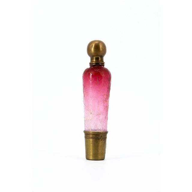 Art Nouveau Perfume Bottle in Polychrome Glass with Integral Metal Frame, 1890s For Sale - Image 9 of 10