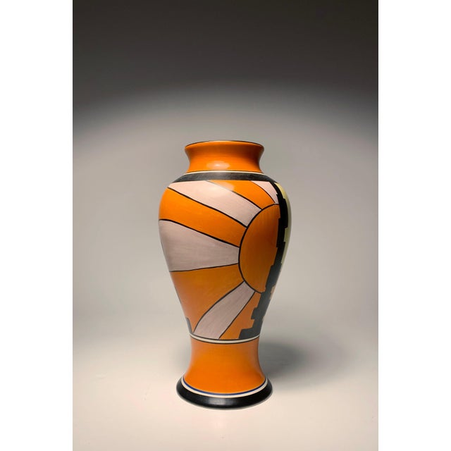 Clarice Cliff 1990's Wedgwood Bizarre Sunray Meiping Vase by Clarice Cliff For Sale - Image 4 of 7
