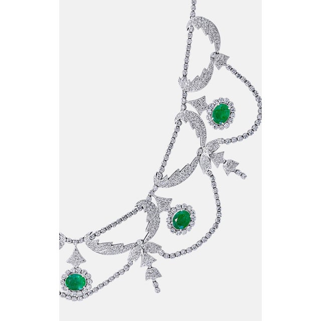 2020s Oval Natural Zambian Emerald & Diamond Fringe Necklace and Earring Bridal Suite For Sale - Image 5 of 8