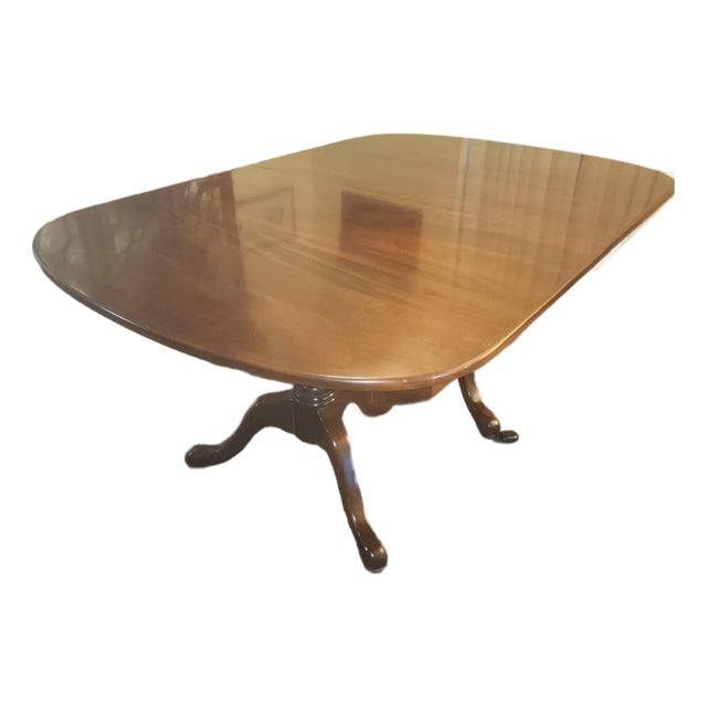 Queen Anne Dining Table With 3 Leaves and Felt Pads Vintage For Sale