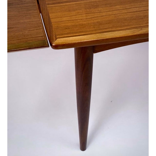 1970s Danish Modern Teak Extension Dining Table by Gudme Møbelfabrik, c.1970s For Sale - Image 5 of 10