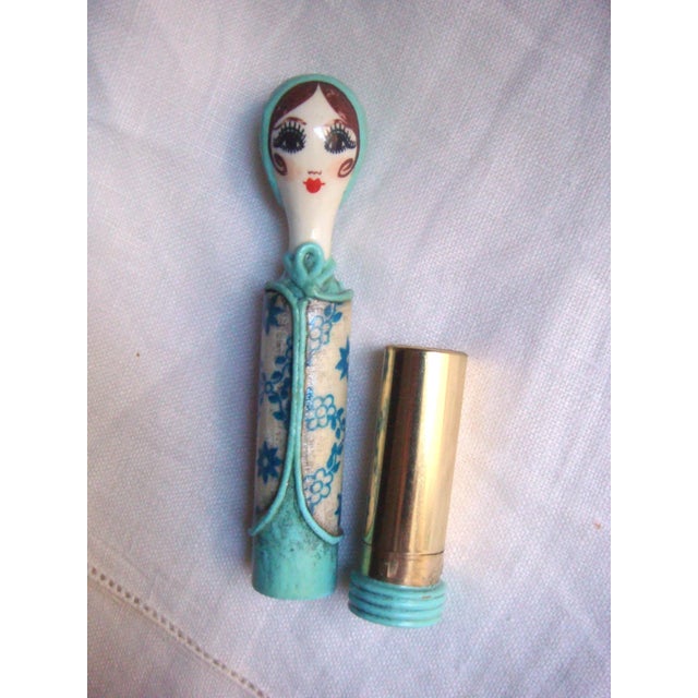 Paper Vintage Figural Lady Cosmetic Lipstick Case Mexico Unsigned For Sale - Image 7 of 12