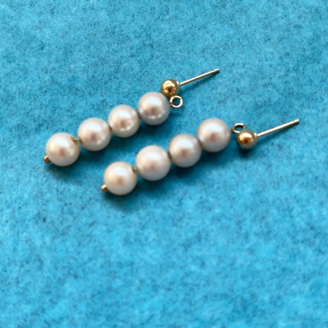 1960s Pearl Earrings, Pair For Sale - Image 4 of 5