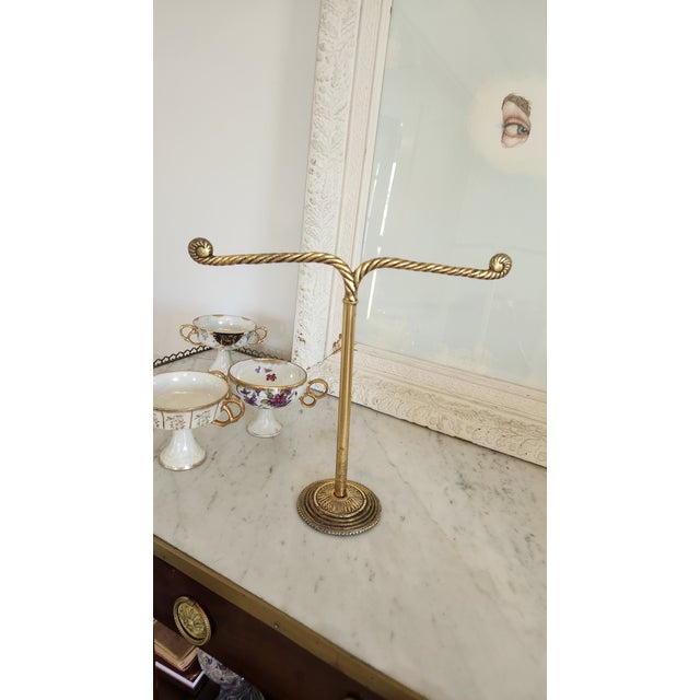 Brass 1960s Hollywood Regency Brass Double-Arm Guest Towel Stand For Sale - Image 8 of 18