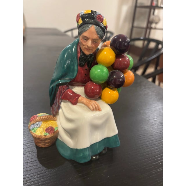 Mid 20th Century Retired "The Old Balloon Seller" Hn1315 Royal Doulton Figurine For Sale - Image 5 of 10