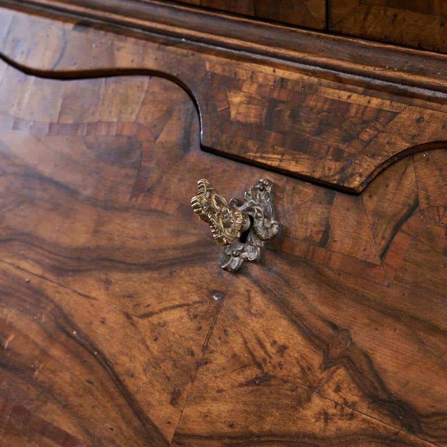 Antique Cabinet in Walnut Veneer, 1900s For Sale - Image 3 of 18