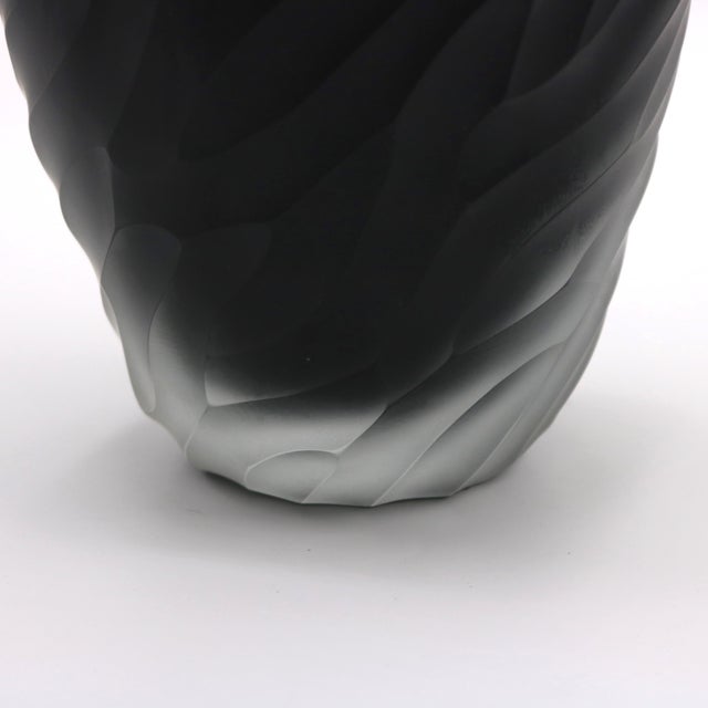 Ferro Italian Murano Art Glass Black Vase Italy 1990 For Sale In New York - Image 6 of 6