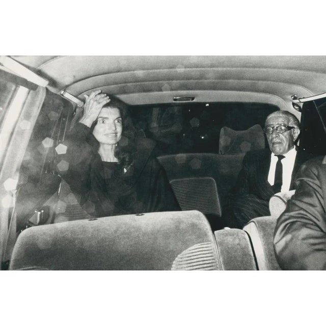 1970s Jackie Kennedy, Paris, France, 1974, Photograph For Sale - Image 5 of 5