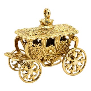 Mid 20th Century 14k Yellow Gold Carriage Charm 9.48g Intricate Design For Sale