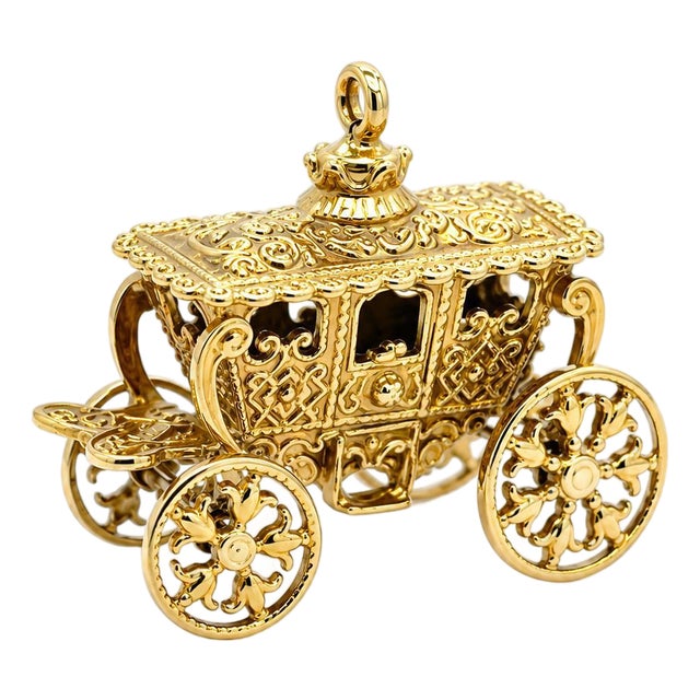 Mid 20th Century 14k Yellow Gold Carriage Charm 9.48g Intricate Design For Sale