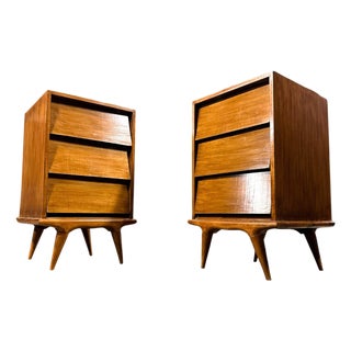 Architectural Pair of Brazilian Modern Side Tables With Drawers in Ivory Wood, 1950s For Sale