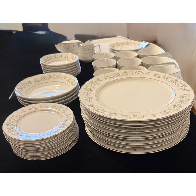 1960s 1960s Imperial China W. Dalton 745 Wild Flower Dishes - Set of 39 For Sale - Image 5 of 18