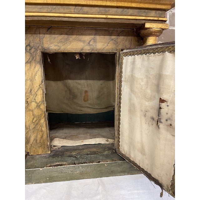 18th Century French Tabernacle Altar Cabinet For Sale In Atlanta - Image 6 of 7