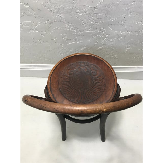 Late 19th Century Late 19th Century Antique Jacob and Josef Kohn Bentwood Shell Motif Bistro Chairs - Set of 4 For Sale - Image 5 of 13