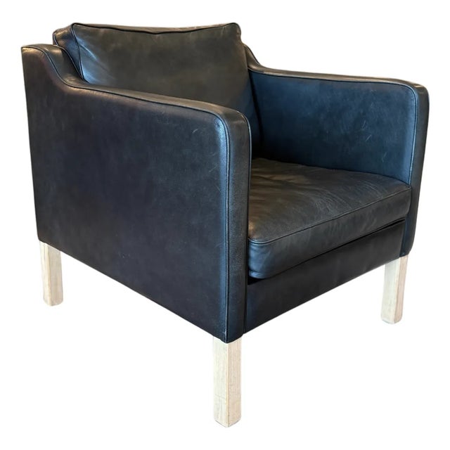 Danish Designer, Mogensen Style Club Chair, Leather, Denmark, 1960s For Sale