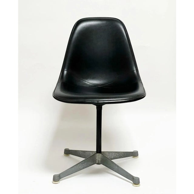 その他 HERMAN MILLER EAMES VINTAGE Set of 4 Vintage Eames Chairs by Herman Miller — Blend Interiors