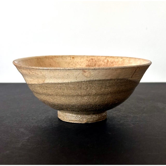 Korean Buncheong Ceramic Tea Bowl with White Slip Glaze Joseon Dynasty For Sale - Image 4 of 12