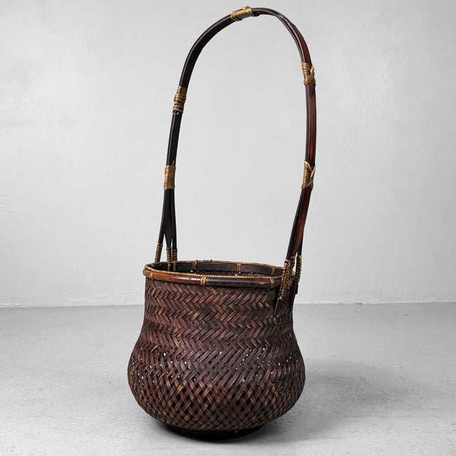 Japanese Bamboo Hanakago Ikebana Basket, 1940s For Sale - Image 6 of 18