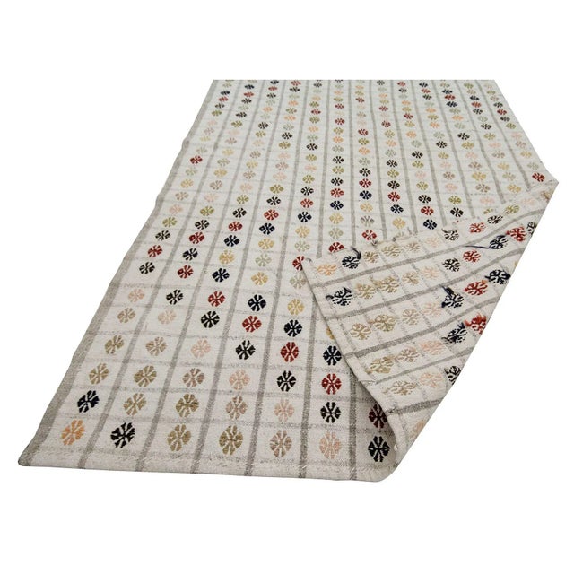 Mid 20th Century Vintage Embroidered Turkish Kilim Rug- 3′3″ × 9′6″ For Sale - Image 5 of 7