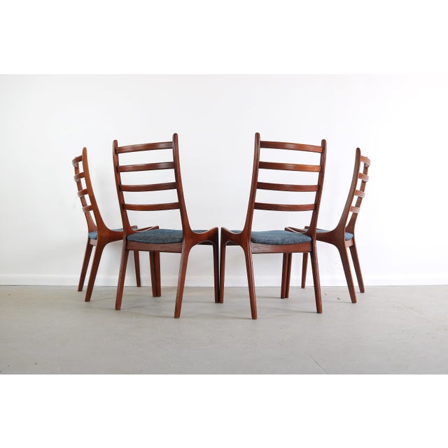Mid-Century Modern Set of 4 Mid Century Danish Modern Contoured Ladder Back Dining Chairs in Teak For Sale - Image 3 of 8