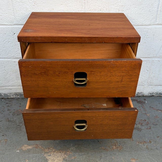 Wood Mid 20th Century Walnut and Brass Nightstand by Bassett, Attributed For Sale - Image 7 of 12