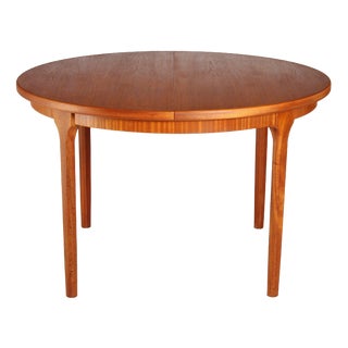 Mid-Century Round Extending Teak Dining Table from McIntosh, 1970s For Sale