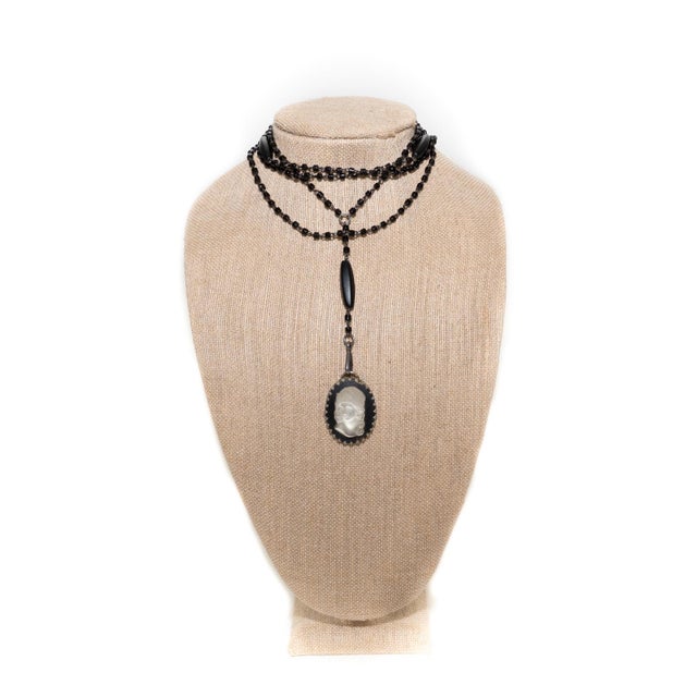 Vintage Black Beaded Wrap Necklace With Lalique Glass Cameo, 1940's For Sale - Image 14 of 18