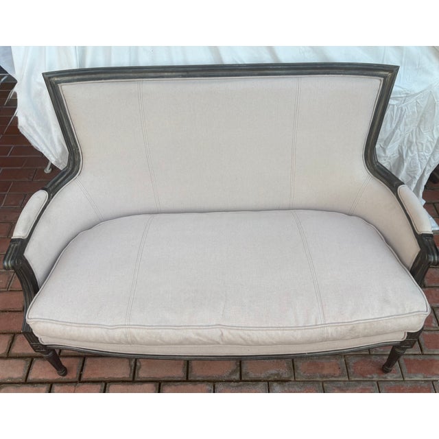 French Provincial Vintage Beige Linen Isla Settee by Adrain Gray For Sale - Image 3 of 14
