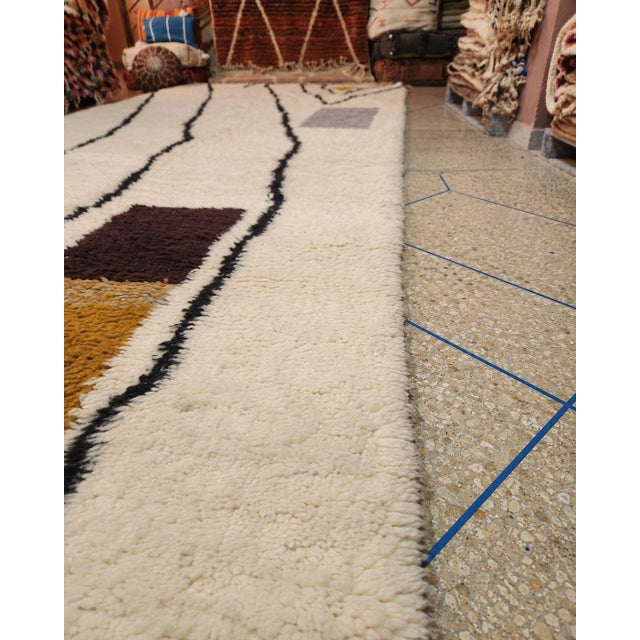 2020s Handmade Moroccan Wool Rug, 200 × 300 Cm, Contemporary Geometric Berber Design For Sale - Image 5 of 5