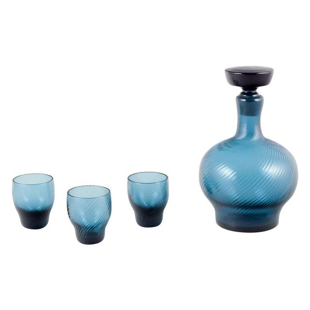 Swedish Glass Carafe with Cups by Signe Persson-Melin, 1970s, Set of 4 For Sale - Image 6 of 6