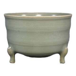 China Vintage Longquan Celadon Ribbed Tripod Incense Burner For Sale