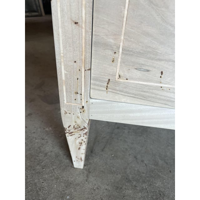 Italian Neoclassical Bleached Cherry Commode with Inlay, 18th Century For Sale - Image 13 of 18