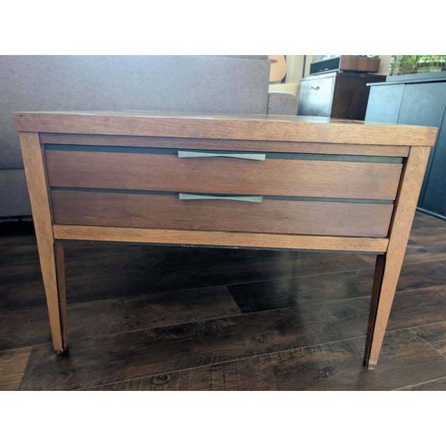 Lane Furniture Pair of Vintage Lane Tuxedo Side Tables For Sale - Image 4 of 13