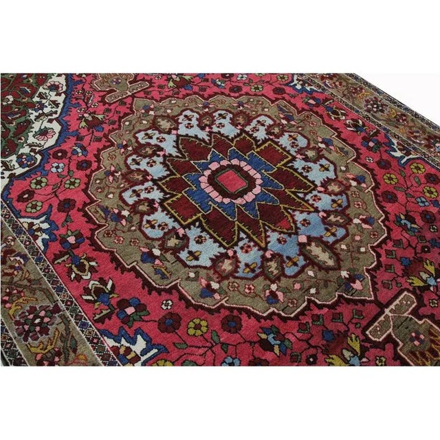 1940s Persian Bakhtiari Area Rug 4’4″ X 6’9″ - For Sale - Image 10 of 11