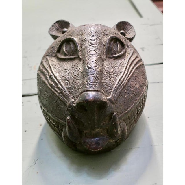 Large African Benin Bronze Leopard's Head, 1950 For Sale - Image 3 of 9