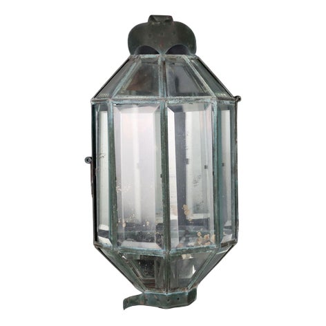 Italian Wall Lamp in Metal and Glass For Sale