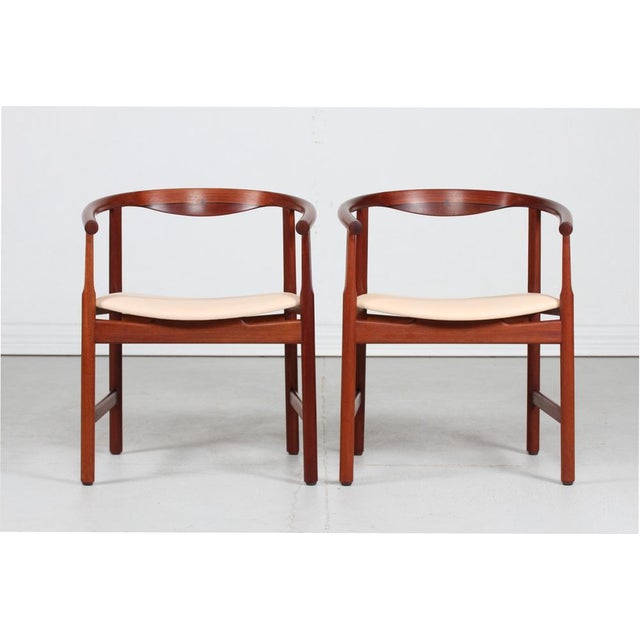 Brown Model PP 203 Armchairs in Mahogany by Hans J. Wegner for PP Møbler, 1970s, Set of 2 For Sale - Image 8 of 8