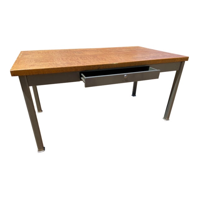 1960s Shaw Walker Vintage Mid Century Modern Metal Tanker Desk Needs Restoration For Sale