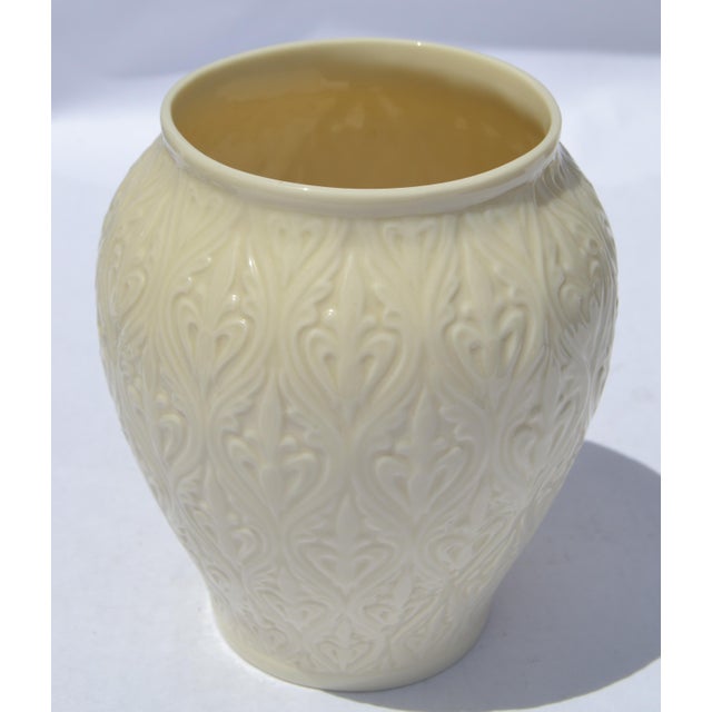 Lenox 1960s Lenox Kismet Collection Fine Bone Porcelain Ginger Jar Vase Embossed Fleur-De-Lis Pattern For Sale - Image 4 of 12