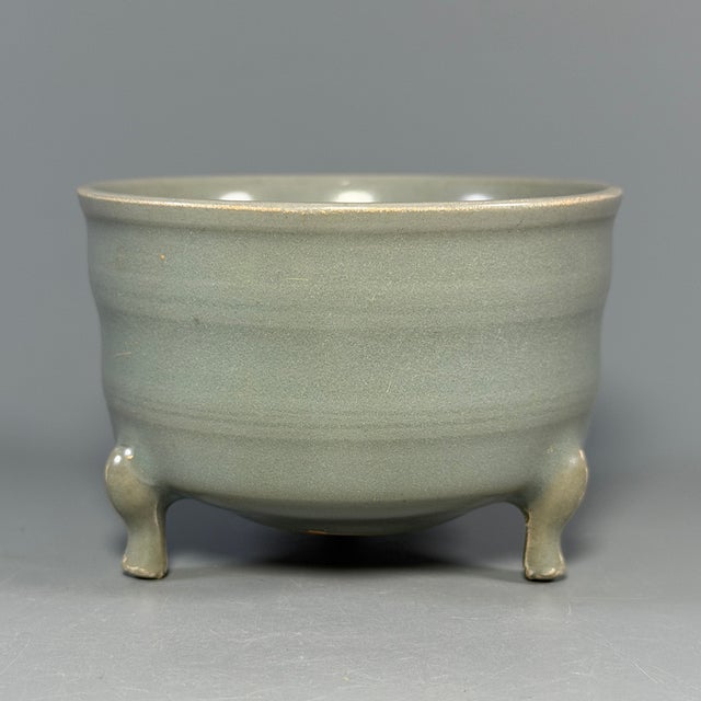 15th Century & Earlier China Vintage Longquan Celadon Ribbed Tripod Incense Burner For Sale - Image 5 of 7