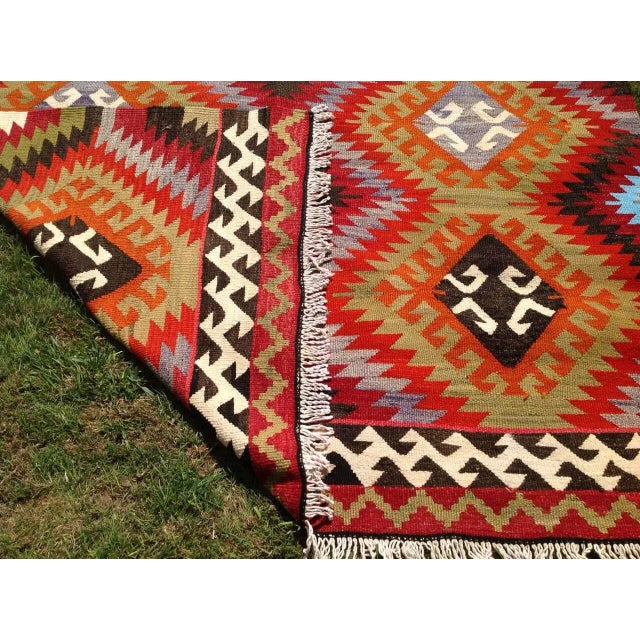 Red Vintage Turkish Kilim Rug - 5′4″ × 9′ For Sale - Image 8 of 8