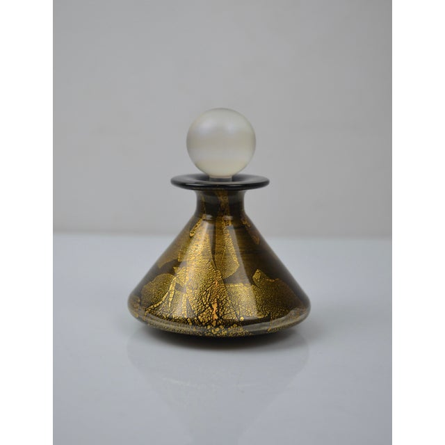 1970s Studio Glass Perfume Bottle with Gold Leaf from Isle of Wight, 1970s For Sale - Image 5 of 12