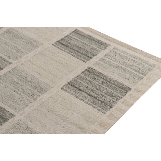 Not Yet Made - Made To Order Freya Geometric Rug by Celerie Kemble for Chairish in Gray, 13'x19' For Sale - Image 5 of 8