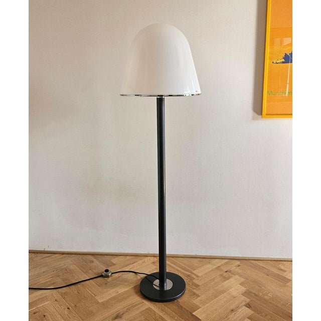 - rare type - very good original condition - beautiful style of lighting - marked by label Up to 250V (Europe/UK...