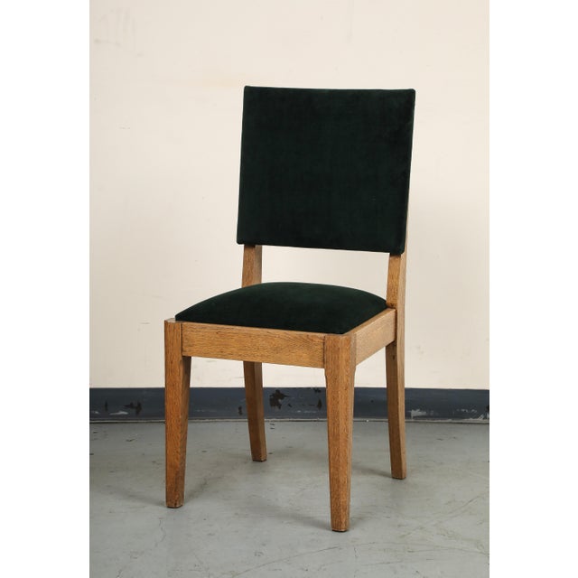 1940s Set of Eight French Oak Dining Chairs in Forest Green Cotton Velvet, C. 1945 For Sale - Image 5 of 18